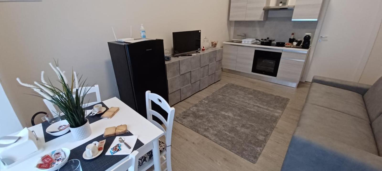 La Casa Di Peppe Apartment Bari Exterior foto
